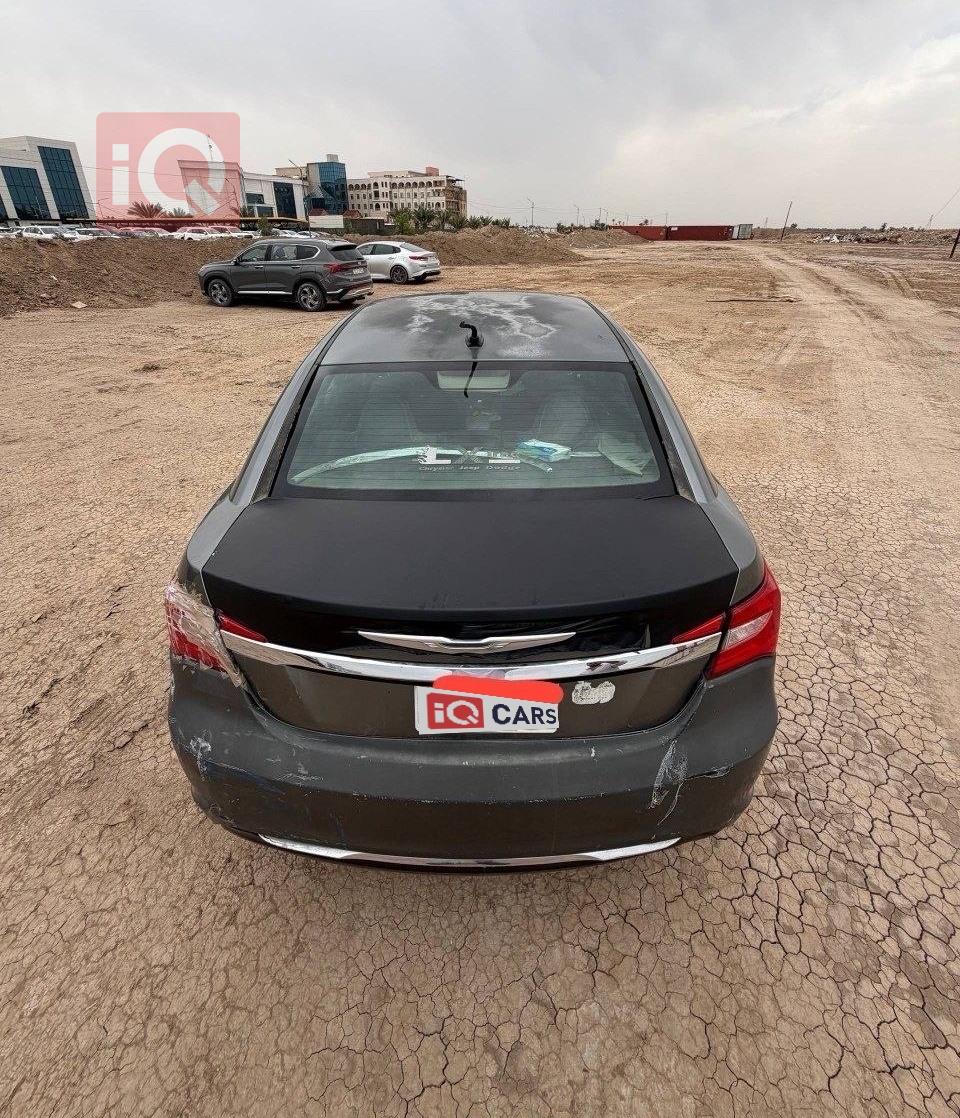 كرايسلر 200